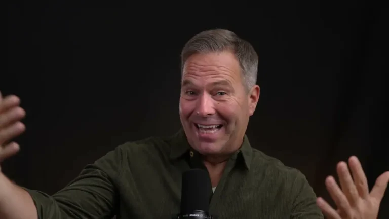 7 Patterns That Quietly Hold You Back in Life — Insights from Coach Joe Hudson